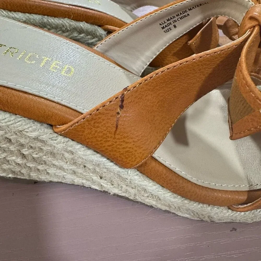 Restricted Brown wedge Bow Sandals